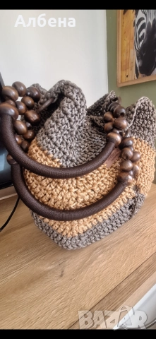 Ръчно плетени дамски чанти