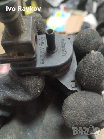  Вакуум клапан за Renault 1.9 DCI , 7700113709, снимка 3 - Части - 53876603