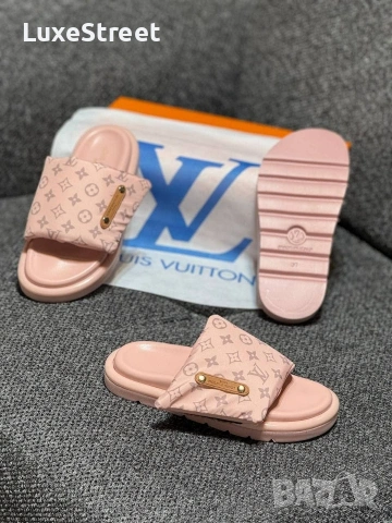 Louis VUITTON 🤍Дамски Чехли , снимка 2 - Чехли - 53879830