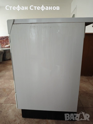 Готварска печка с керамичен плот Аристон, снимка 4 - Печки, фурни - 53340648