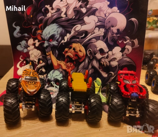 HOT WHEELS Monster Trucks бъгита, снимка 5 - Коли, камиони, мотори, писти - 53609695