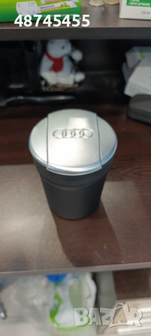 Оригинален пепелник за Audi, снимка 2 - Аксесоари и консумативи - 53841495