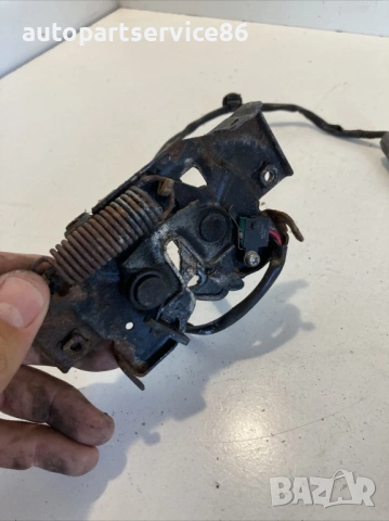 Механизъм за заключване на преден капак 2.2 MZR CD за Mazda CX-7 (2011), снимка 2 - Части - 53691831