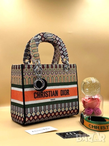 чанти christian dior 23х20см, снимка 5 - Чанти - 51457997