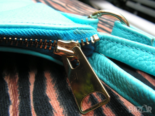 Нова, практична, дамска чанта, снимка 9 - Чанти - 51513373