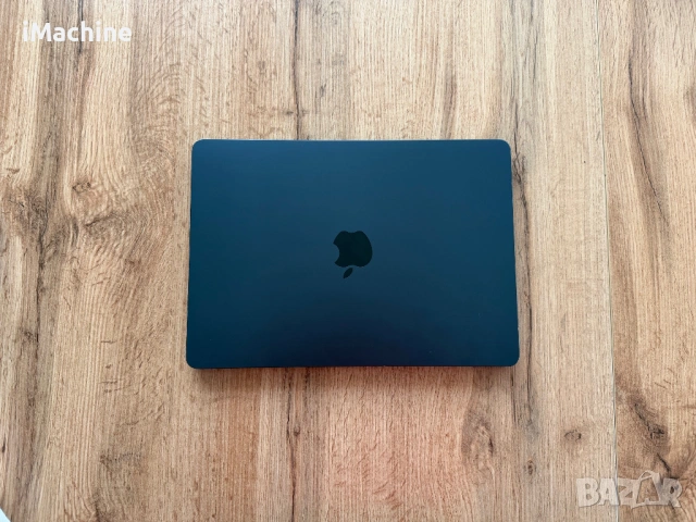 MacBook Air 13" M2 Chip 8-Core CPU/8-Core GPU/16GB RAM/256GB SSD