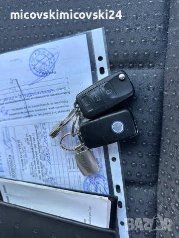 Vw Touran 1.9 tdi 7места, снимка 13 - Автомобили и джипове - 53033376