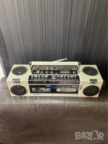 SANYO M-W24K VINTAGE RETRO BOOMBOX радио касетофон, снимка 7 - Радиокасетофони, транзистори - 54133615