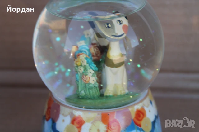 Немска стъклена топка/глобус с фигурка ''Goebel'', снимка 6 - Антикварни и старинни предмети - 51107862