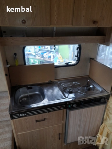 Kip малка каравана - 3,20 метра РЕГИСТРИРАНА, снимка 10 - Каравани и кемпери - 54015639