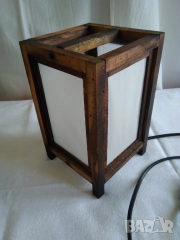 Настолна лампа тип японска