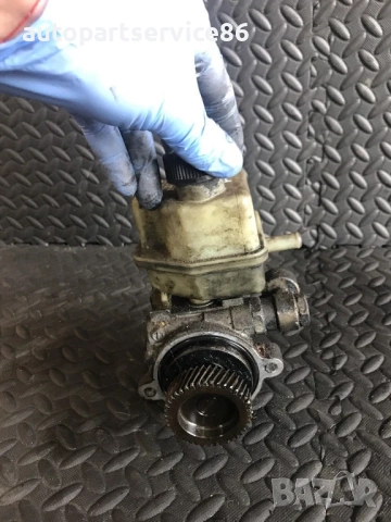 Помпа за хидравлично кормилно управление за Mazda 6 2.0D (2002-2007), снимка 3 - Части - 53728774