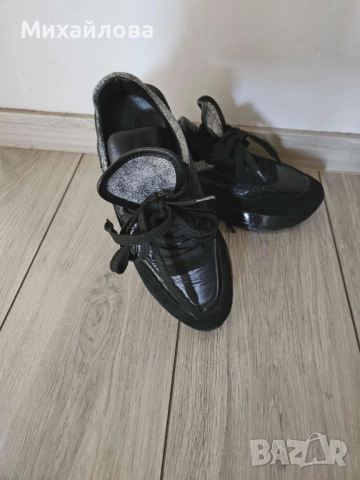 Продавам стилни черни маратонки, снимка 4 - Маратонки - 52440979