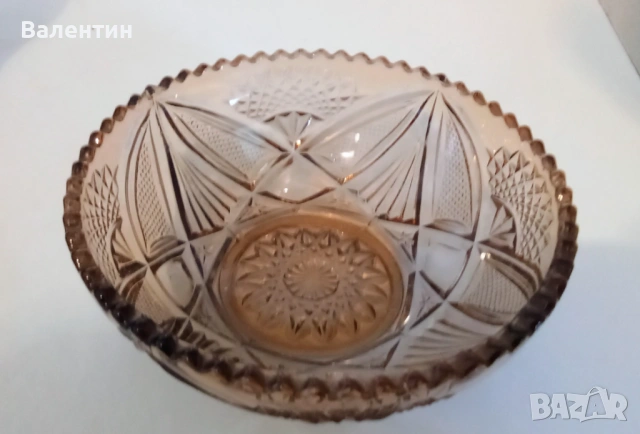 Сервиз за хранене от цветен кристал от 14 части, снимка 11 - Сервизи - 54137465