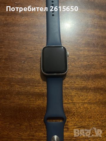 Apple watch SE 44mm, снимка 1 - Смарт гривни - 45181050