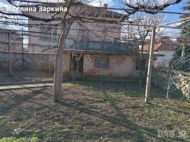 Продава се къща , снимка 2 - Къщи - 48604524