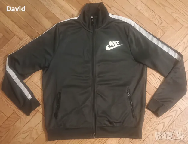 Оригинално горнище Nike Swoosh Track Jacket, снимка 1 - Спортни дрехи, екипи - 48772664