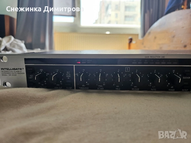 Професионален еквалайзер Behringer XR2000, снимка 4 - Еквалайзери - 51550681