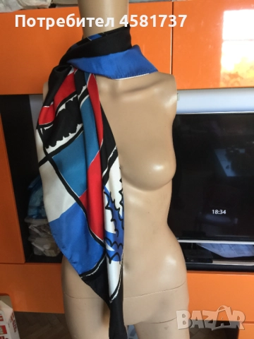 Копринен шал с десен репродукция на картина на César Manrique, снимка 8 - Шалове - 51759046