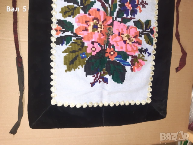 Автентична красива рядка престилка , носия, снимка 2 - Антикварни и старинни предмети - 53608787