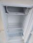Хладилник с малък фризер  POCO LINE с обем 85 литра. Компресора си е работещ, трябва да се да зареди, снимка 9