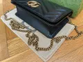 Gucci коженa мини Beloved чанта Гучи Златно Gold GG лого Made in Italy, снимка 7