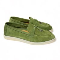 Комфортни дамски мокасини в бледо зелено от естествен велур с нежен, подвижен аксесоар, снимка 2 - Дамски ежедневни обувки - 45082392