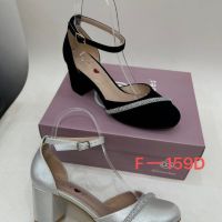 Елегантност с блясък: Изчистени дамски затворени сандали с ток и бляскав акцент Цветове: черен и бял, снимка 1 - Дамски елегантни обувки - 45496207