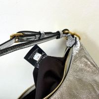 Налична чанта Fendi реплика, снимка 8 - Чанти - 45702229