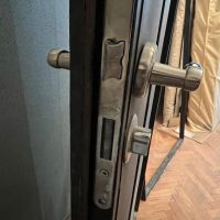 Метална врата с метална каса, снимка 3 - Входни врати - 45701525