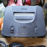 Nintendo 64 пълен комплект с възможно за много игри, снимка 2 - Nintendo конзоли - 44958219