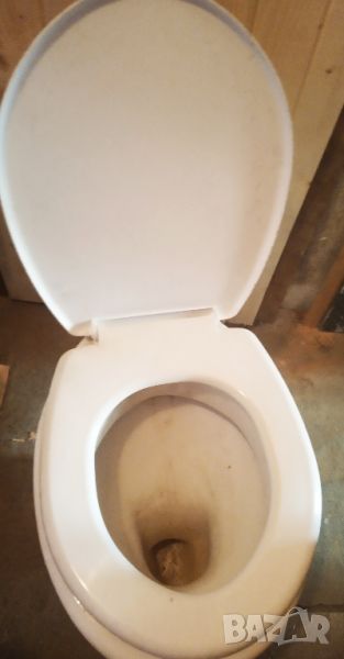 Тоалетна чиния с капак, фаянсова бяла, снимка 1