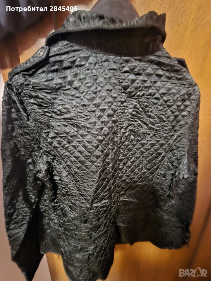 Черно кожено дамско късо яке , снимка 1