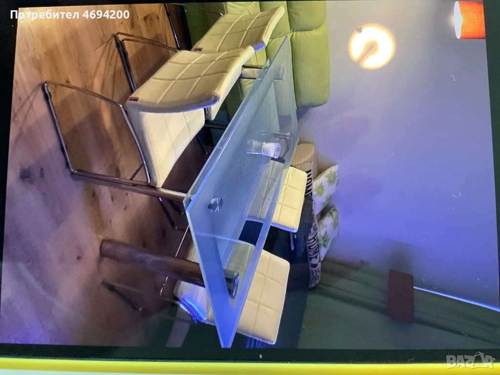 Стъклена маса за хранение., снимка 1