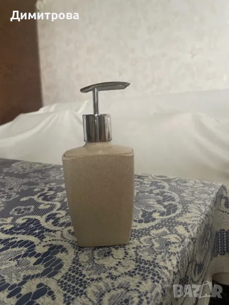 Дозатор /диспенсър, контейнер, съд/ за течен сапун, снимка 1