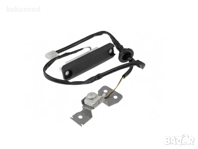 Бутон за ел багажник Toyota Prius MK2