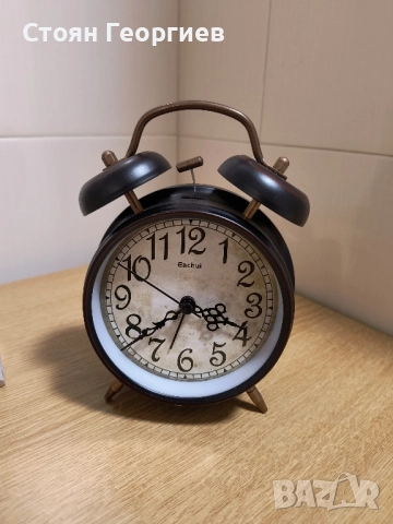 Чисто нов ретро часовник EACHUI, снимка 2 - Други стоки за дома - 52382985