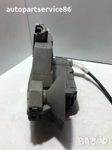 Механизъм за заключване на предна дясна врата Rhd за Peugeot 308 2.0 HDi (2009) PSA567151