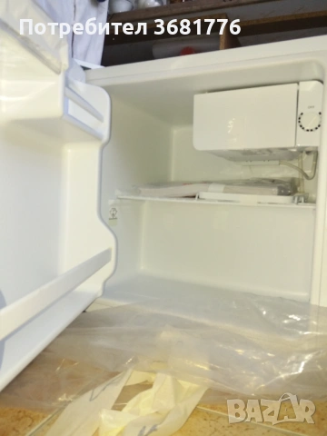 Хладилник малък 50х47х50, снимка 13 - Хладилници - 53785435