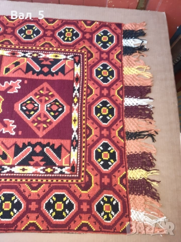 Автентичен стар много красив ковьор, снимка 5 - Антикварни и старинни предмети - 52414574