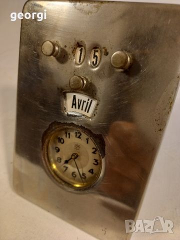 стар настолен часовник Junghans с датник и календар , снимка 3 - Антикварни и старинни предмети - 45288425