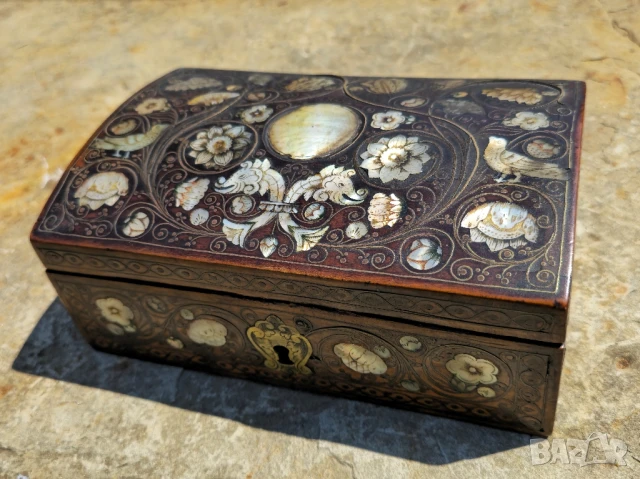 Много Рядка Кутия 17 век. Царска изработка Седев и месингова тел