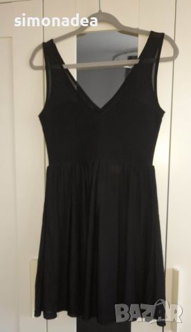Черна рокля Divided | H&M , снимка 1 - Рокли - 45155065