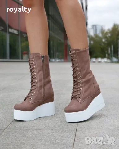 Боти на платформа - Велур, снимка 3 - Дамски боти - 49299643
