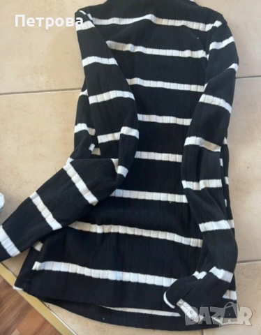 Дамско поло тънко плетино М размер, снимка 3 - Блузи с дълъг ръкав и пуловери - 52047483