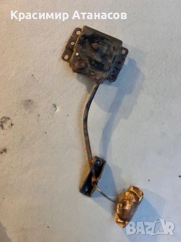 Механизъм стойка резервна гума за Тойота корола версо.2004-2009г