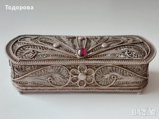 Стара Сребърна филигранна кутия за бижута с натурален рубин/сребро 925/, снимка 4 - Други - 52317358