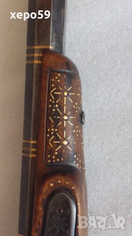 Капсулен пищов в отлично състояние-гравирана цев и златни набивки ,револвер, ятаган,сабя,щик, снимка 13 - Антикварни и старинни предмети - 52217537