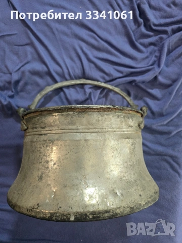 Стар меден котел