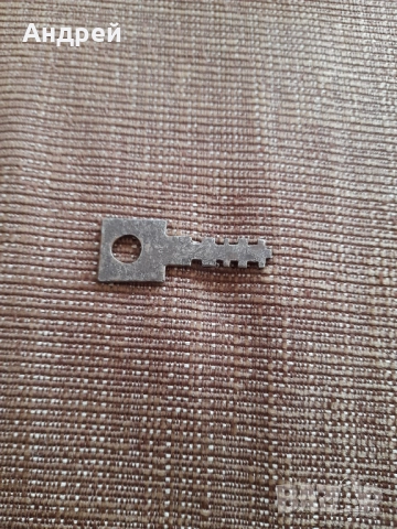 Стар метален ключ #24